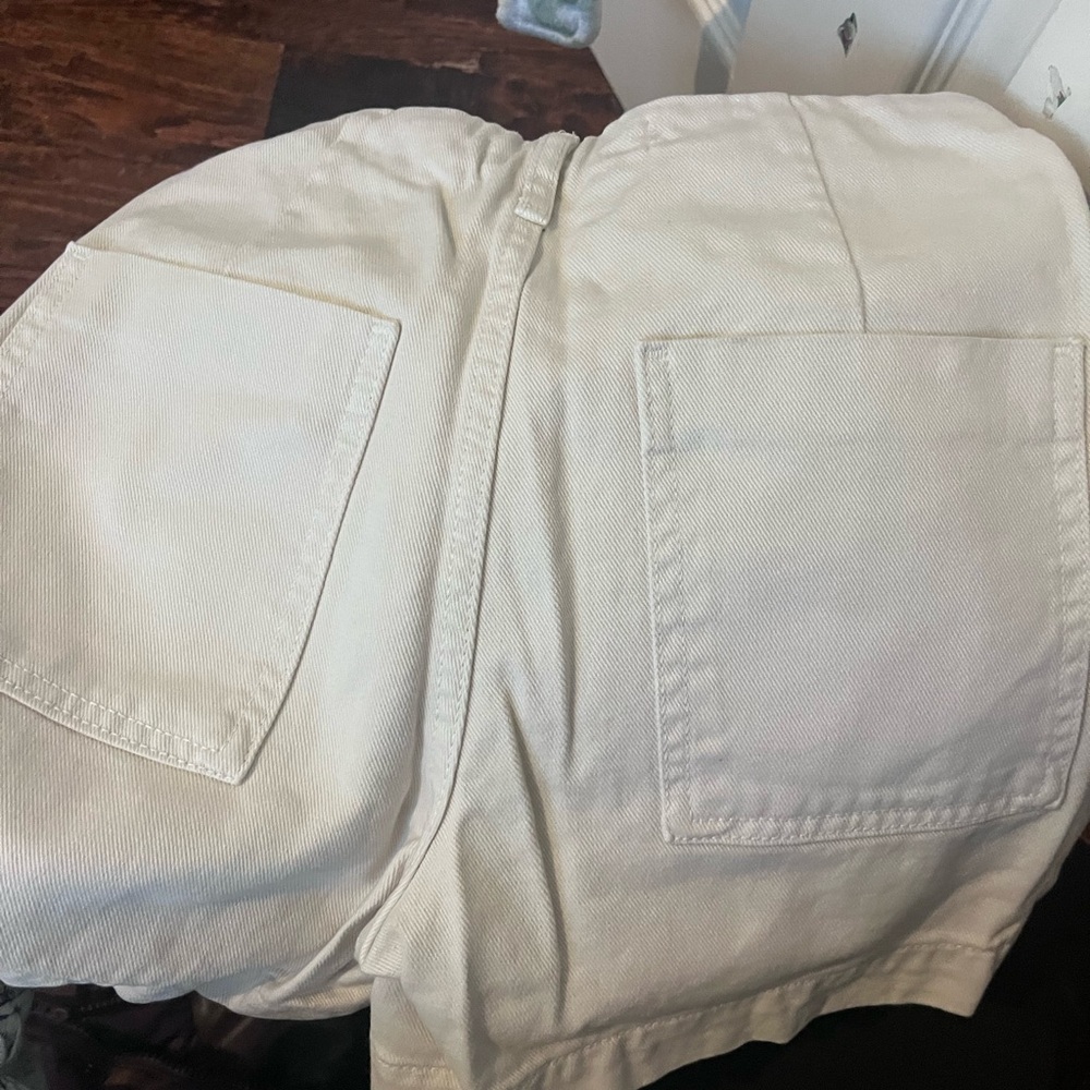 ZARA HIGH RISE SHORTS - Picture 3 of 3